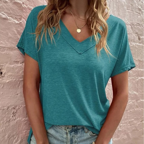 Black V Dolman Sleeve Top - Picture 16 of 16